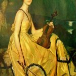 Violinist Yellow dress