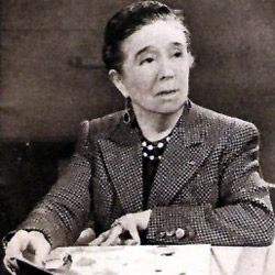 Profile of Jeanne Lanvin